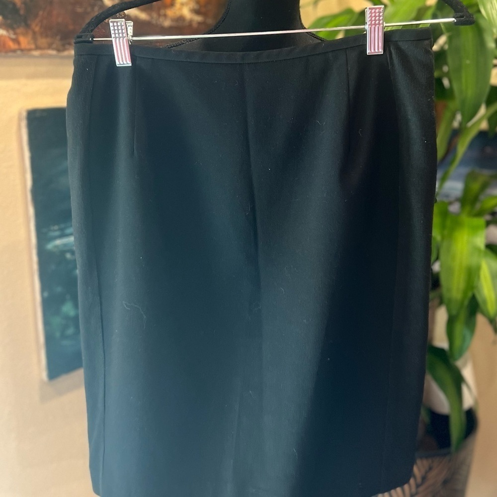 Calvin Klein skirt size 8 in GUC
